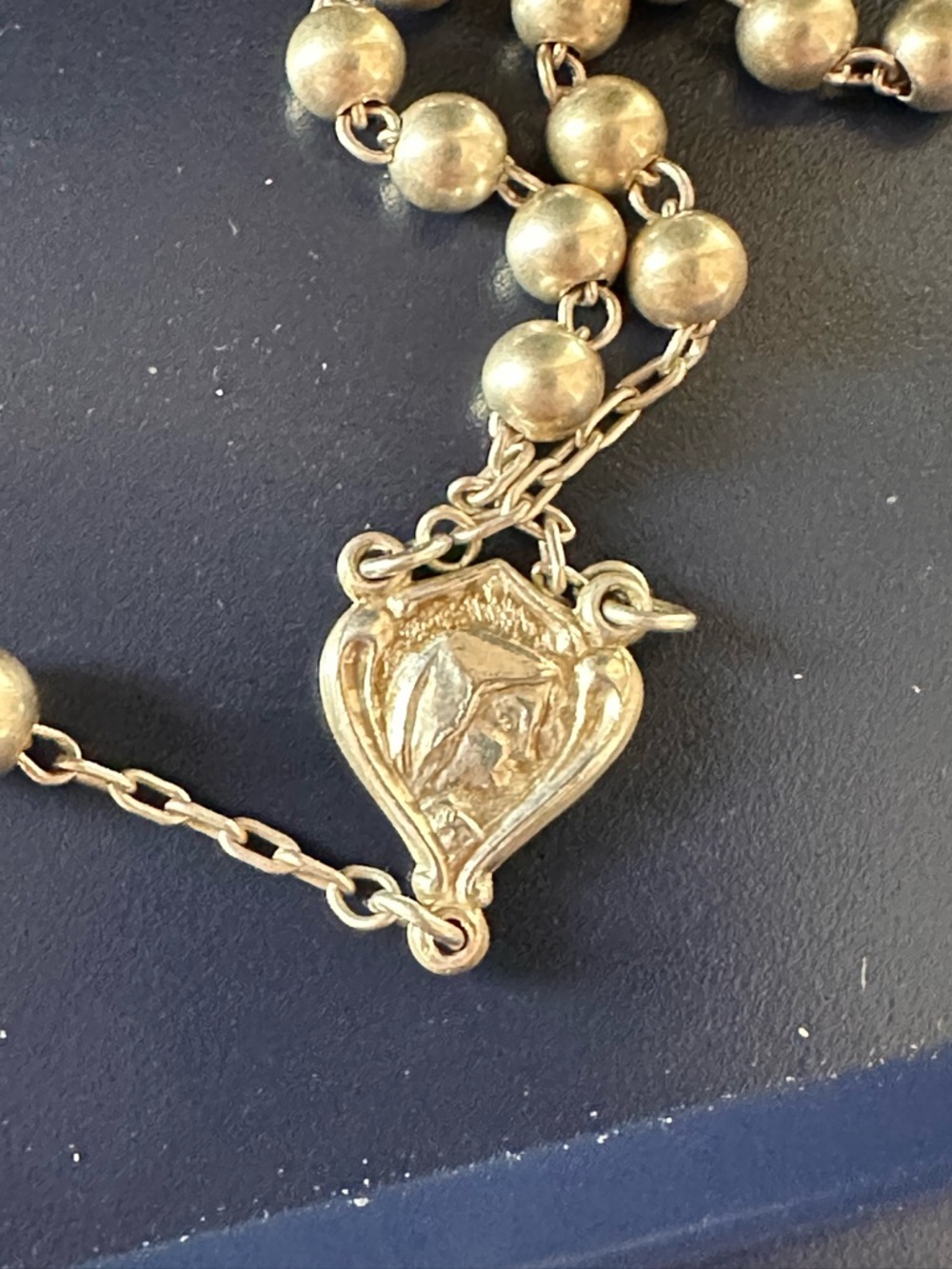 Sterling Silver 1930s Rosary Beads in matching Sterling Silver Floral Box 30gm - Picture 9 of 16